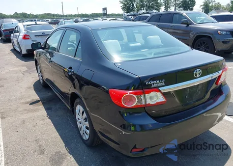 2013 Toyota Corolla Le z USA, uszkodzony, nr VIN 2T1BU4EE9DC112980